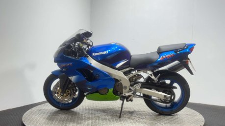 Kawasaki ZX ZX9R 2000 ONLY 6K 1 OWNER RUNNING PROJECT BIKE SPORT BIKE 4