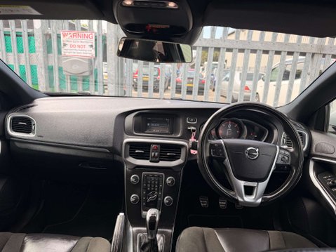 Volvo V40 2.0 V40 R-Design D2 5dr 9