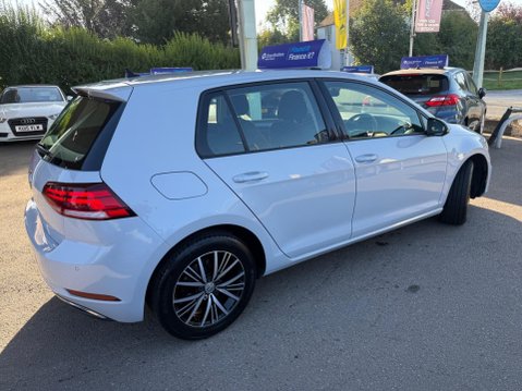 Volkswagen Golf 1.0 TSI SE Nav Euro 6 (s/s) 5dr 42