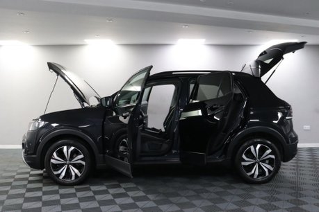 Volkswagen T-Cross SE TSI 6