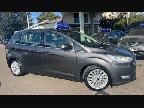 Ford Grand C-Max 1.5 TDCi Titanium Euro 6 (s/s) 5dr 8