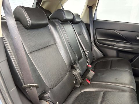 Mitsubishi Outlander 2.0 Outlander GX 4h PHEV Auto 4WD 5dr 36