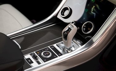 Land Rover Range Rover Sport 5.0 SVR 21