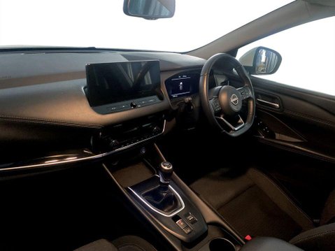 Nissan Qashqai 1.3 DIG-T MHEV N-Connecta SUV 5dr Petrol Hybrid Manual Euro 6 (s/s) (140 ps 14