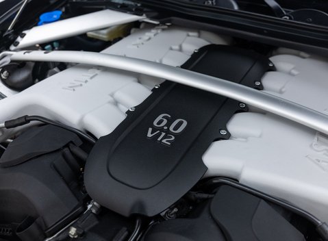 Aston Martin V12 Vantage S 51