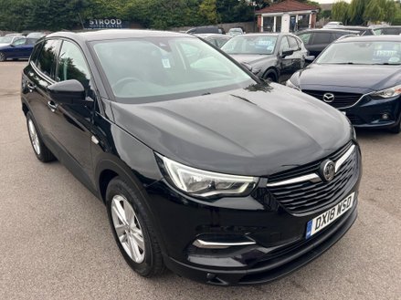 Vauxhall Grandland X 1.2 Turbo SE Auto Euro 6 (s/s) 5dr