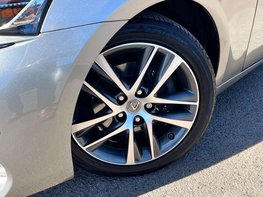 Lexus Is 2.5 IS 300h Advance CVT 4dr 3