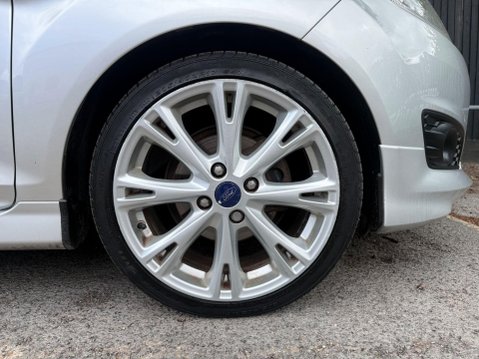 Ford Fiesta SPORT TDCI 13