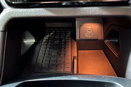 Ford Ranger RAPTOR ECOBOOST. NOW SOLD. SIMILAR REQUIRED. PLEASE CALL 01903 254 800. 47