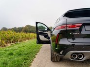 Jaguar F-Pace 5.0 SVR 8
