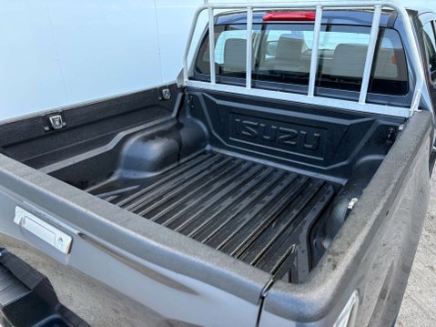 Isuzu D-Max 1.9 D-Max DL40 Auto 4WD 83