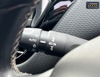 Peugeot 2008 1.5 BlueHDi Allure SUV 5dr Auto Diesel EAT Euro 6 (s/s) (120 ps) 24