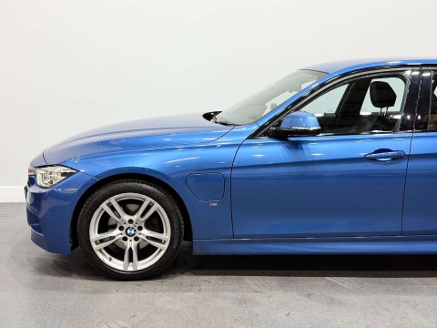 BMW 3 Series 2.0 330e 7.6kWh M Sport Saloon 4dr Petrol Plug-in Hybrid Auto Euro 6 (s/s) 21