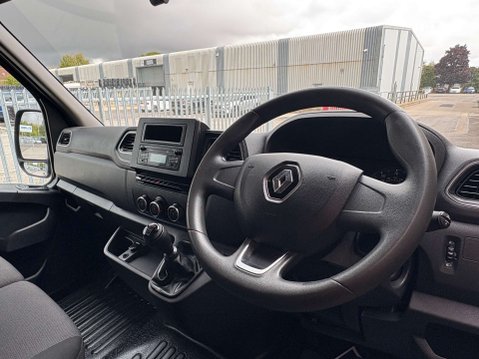 Renault Master 2.3 dCi 35 Business+ Panel Van 4dr Diesel Manual FWD LWB Medium Roof Euro 6 2