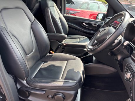 Mercedes-Benz V Class 2.0 V300d AMG Line MPV 5dr Diesel G-Tronic+ Euro 6 (s/s) LWB (237 ps) 26