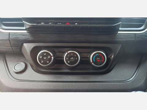 Renault Trafic ADVANCE EXTRA LL30 L2 H1 LWB 2.0 DCI 130ps SLATE GREY 15