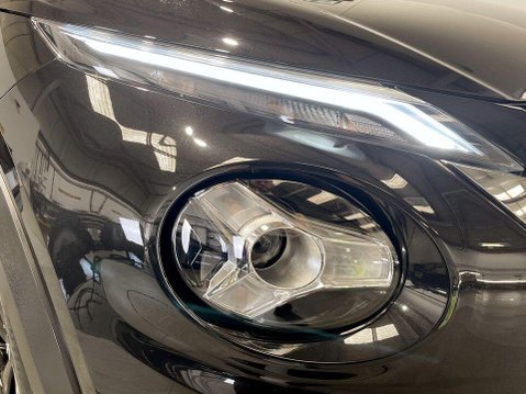 Nissan Juke 1.6 N-Connecta SUV 5dr Petrol Hybrid Auto Euro 6 (143 ps) 9