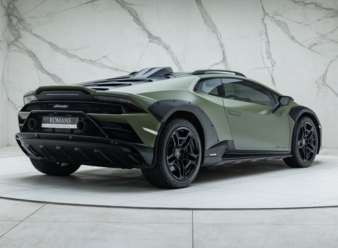 Lamborghini Huracan Sterrato 3