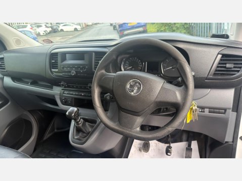 Vauxhall Vivaro 2.0 Turbo D 3100 Edition L2 H1 Euro 6 (s/s) 5dr 20