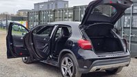 Mercedes-Benz GLA 2.1 GLA220d AMG Line (Premium) SUV 5dr Diesel 7G-DCT 4MATIC Euro 6 (s/s) (1 9