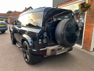 Land Rover Defender X MHEV 12