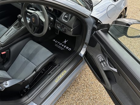 Porsche 718 CAYMAN GT4 RS PDK 55