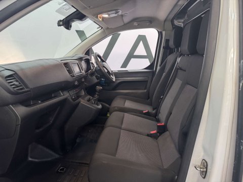 Peugeot Expert 1.5 Expert Asphalt Premium + L2 BlueHDi 18