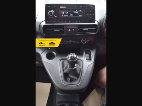 Vauxhall Combo 1.6 Combo 2300 Edition S/S 37