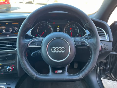 Audi A4 2.0 TDI 177 BLACK EDITION 10
