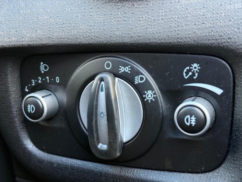 Ford Fiesta 1.0T EcoBoost Titanium Euro 5 (s/s) 5dr 21