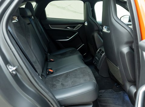 Jaguar F-Pace SVR 18