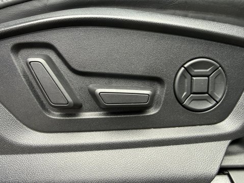 Audi Q7 3.0 TDI V6 45 S line SUV 5dr Diesel Tiptronic quattro Euro 6 (s/s) (231 ps) 38
