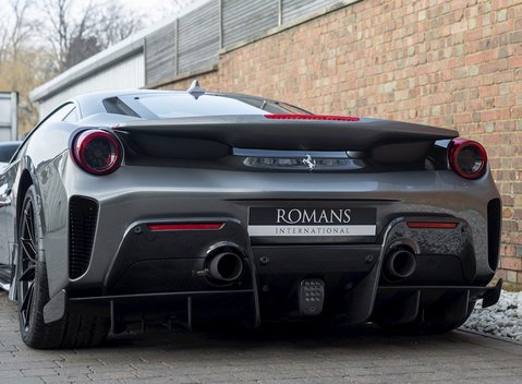 Ferrari 488 Pista 25