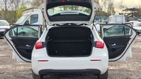 Mercedes-Benz A Class 1.5 A180d SE (Executive) Hatchback 5dr Diesel 7G-DCT Euro 6 (s/s) (116 ps) 35