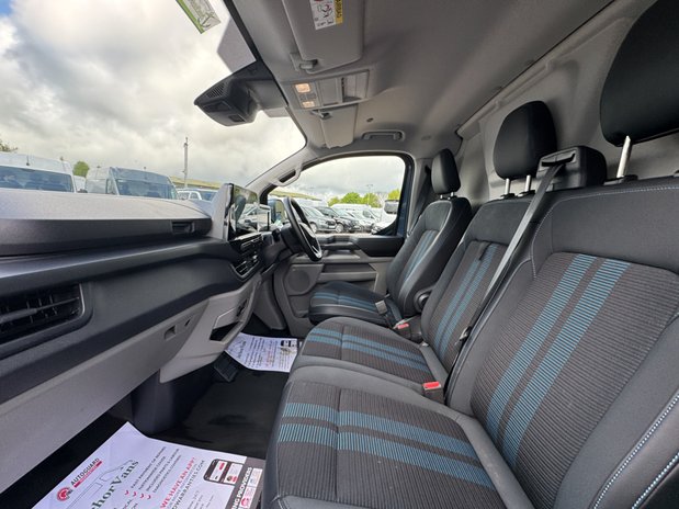 Ford Transit Custom AUTO LWB [SOLD MT] L2H1 Low Roof Sport 320 Air Con SELECT 13