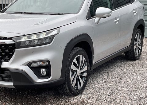 Suzuki SX4 S-Cross Ultra 5