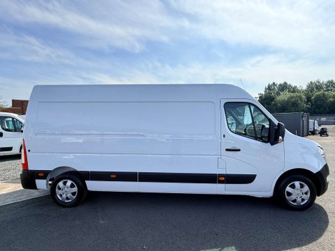 Nissan Interstar 2.3 Interstar Acenta dCi 4