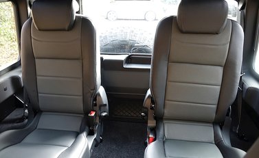 Land Rover 90 Autobiography 4