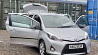 Toyota Yaris 1.5 VVT-h T Spirit Hatchback 5dr Petrol Hybrid CVT Euro 5 (101 ps) 5