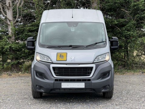Peugeot Boxer 440 L4H2 LIGHTWEIGHT NON-D1 MINIBUS 17SEATS w FULL WIDTH RAMP. E6 7