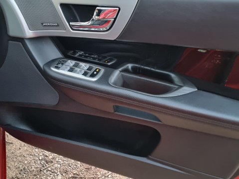 Jaguar XF D R-SPORT SPORTBRAKE 19