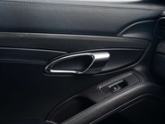Porsche 911 Carrera S PDK 16