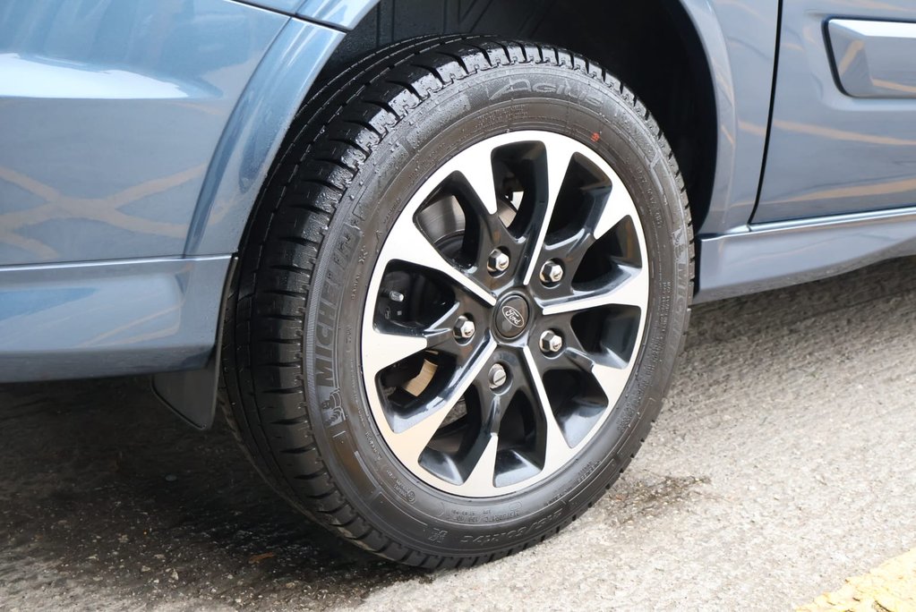 Ford Transit Custom 320 SPORT L1H1 DCIV DOUBLE CAB  Auto   PRICE MATCH OFFER  WAS 29950  7