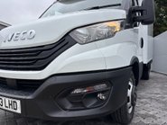 Iveco Daily 35C14HB Hi-Matic Luton with Tail Lift 20