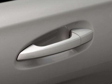 Mercedes-Benz CLA Class 1.6 CLA 180 AMG Line Auto 4dr 31