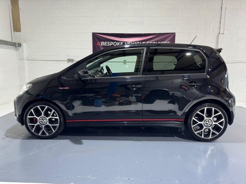 Volkswagen Up 1.0 TSI up! GTI 8