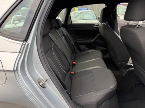 Volkswagen Polo 1.0 TSI SE Euro 6 (s/s) 5dr 17