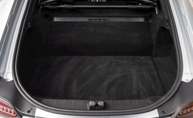 Mercedes-Benz AMG GT R GT R Pro 38