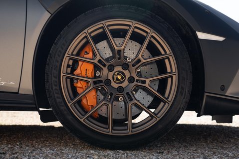 Lamborghini Huracan 5.2 V10 Sterrato LDF 4WD Euro 6 (s/s) 2dr 14