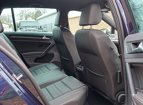 Volkswagen Golf R 13